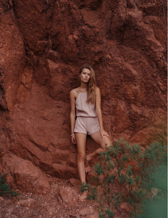 Jumpsuit with closed neckline beige