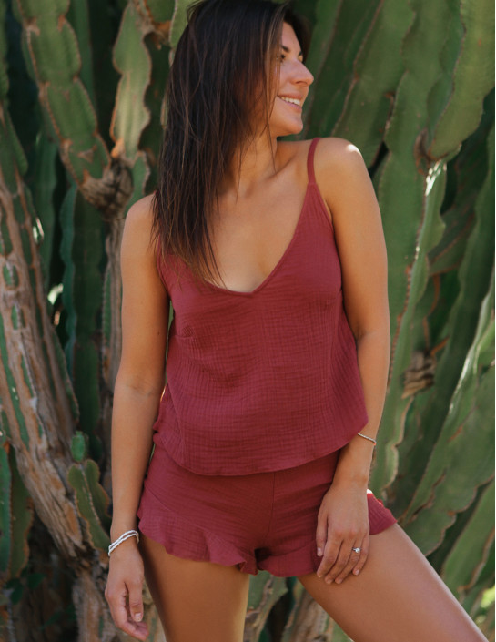 Pajama set with top and ruffled shorts brickcolor