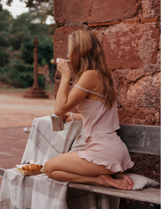Pajama set with top and ruffled shorts beige