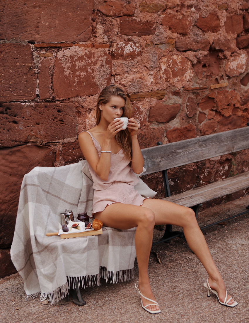Pajama set with top and ruffled shorts beige