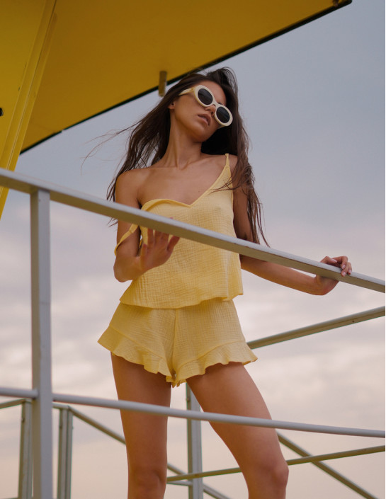 Pajama set with top and ruffled shorts yellow