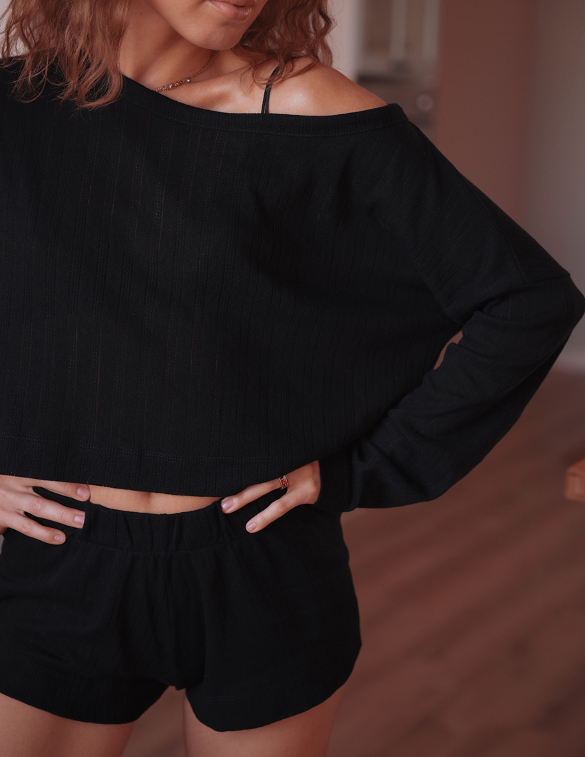 Asymmetric longsleeve openwork knitwear black