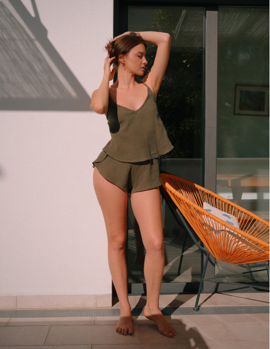 Pajama set with top and BUTTERFLY-CUT SHORTS Khaki