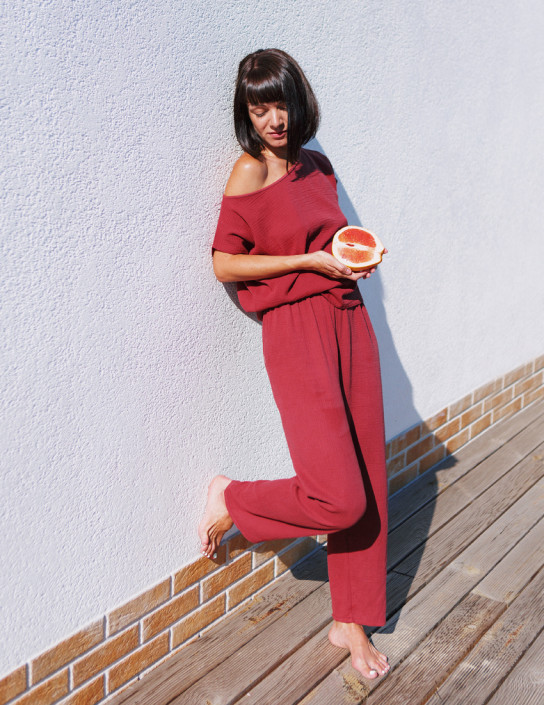 Set: Straight-Leg Pants and T-Shirt in Muslin | Brick Color