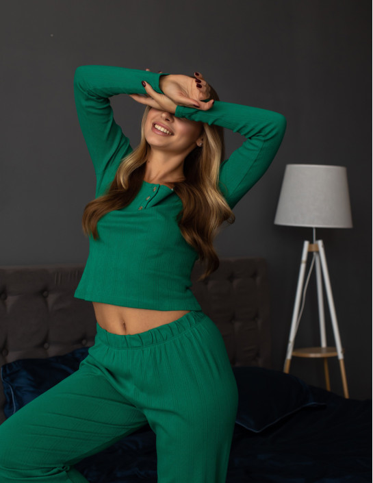 Set: Buttoned Long Sleeve Top and Straight Pants in Emerald