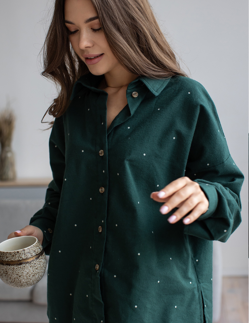 Mid-length flannel shirt in dark green
