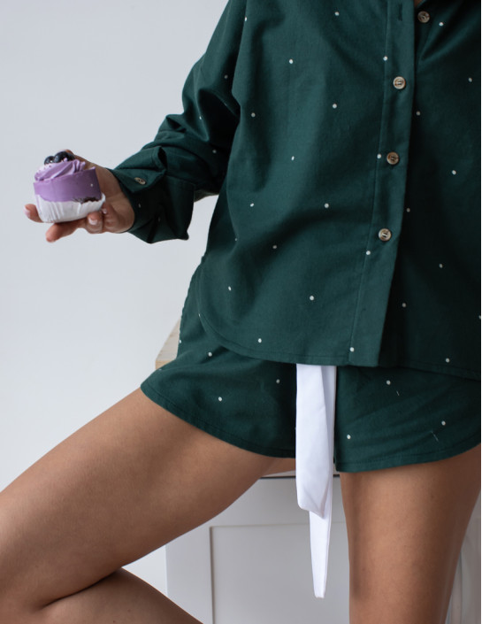 Set: Cropped Flannel Shirt and Shorts in darkgreen