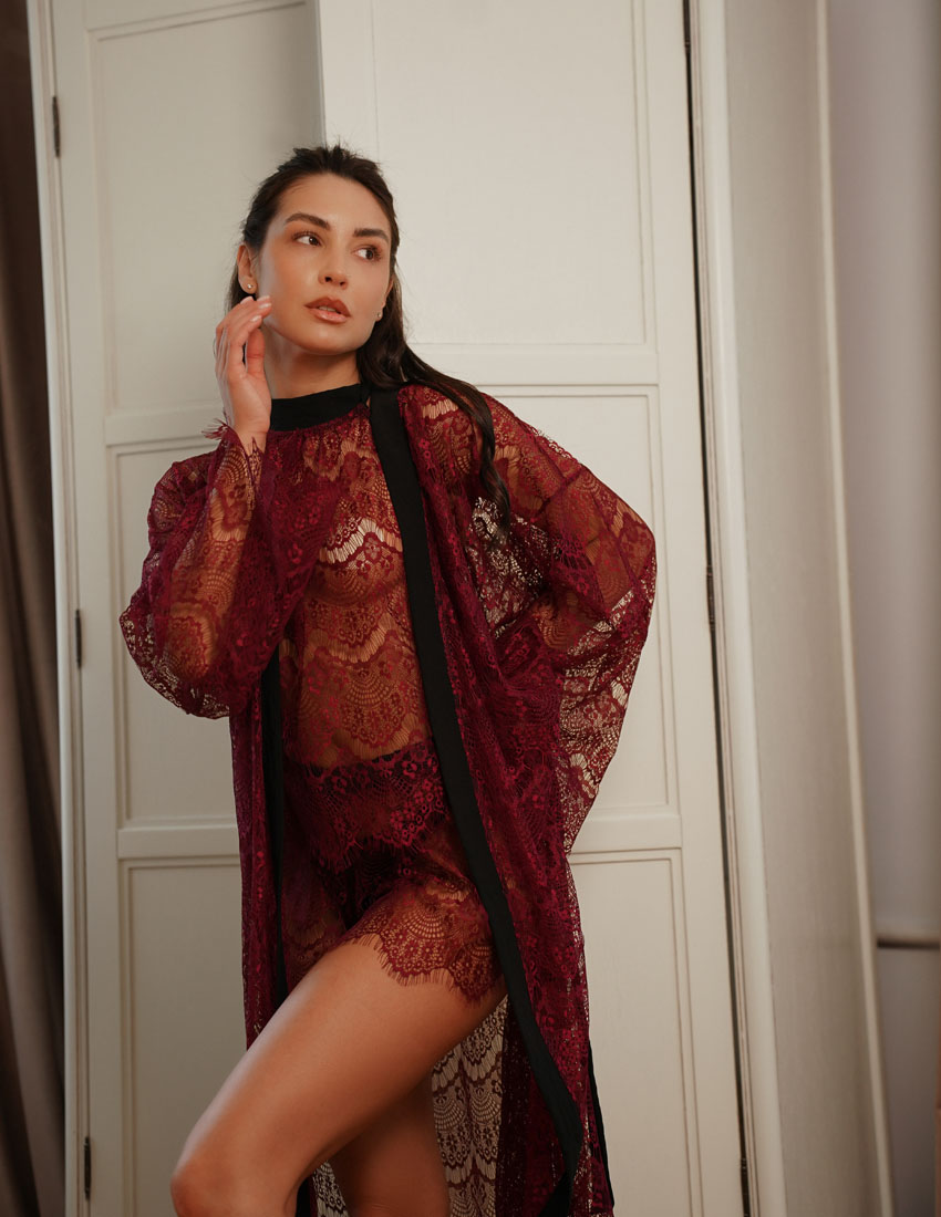 Burgundy Guipure Lace Kimono Long Sleeve